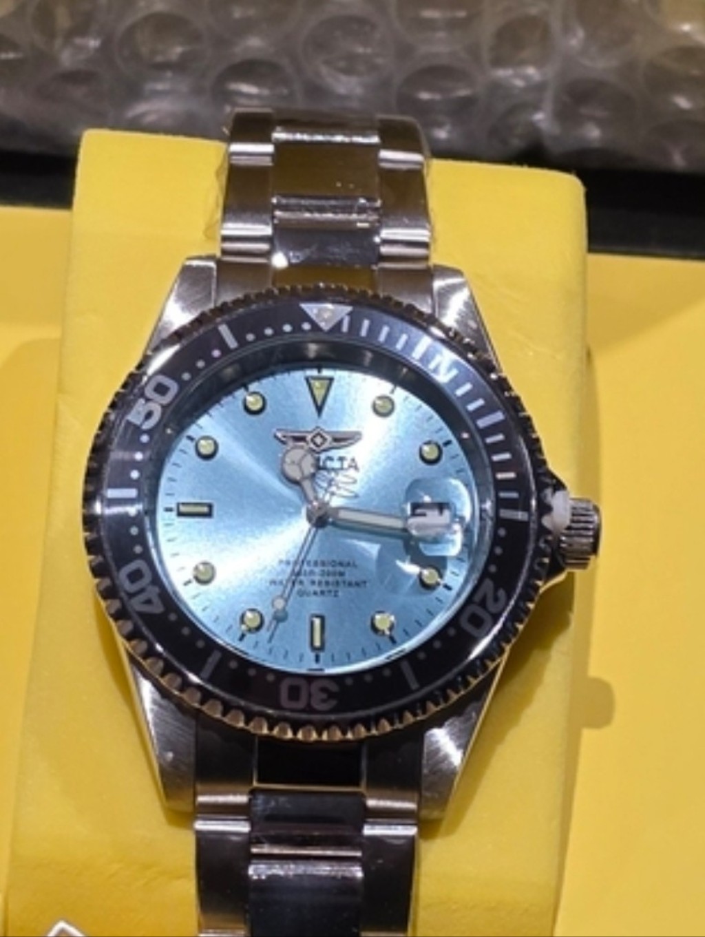 Invicta Mens Silver Stainless Steel Watch With Blue Dial And Black Bezel